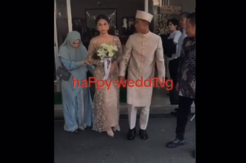Momen Azizah Salsha Tolak Gandengan Tangan Pratama Arhan setelah Akad Nikah, Netizen: Kasihan