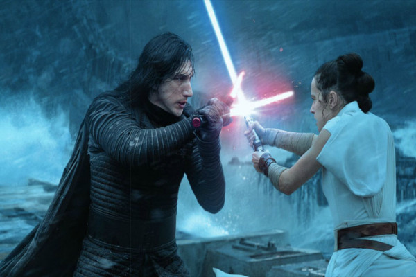 10 Film dengan Rating Jelek, tapi Laku Banget di Bioskop