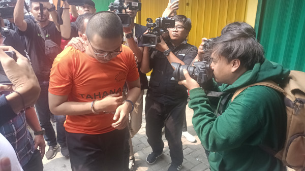 Rekonstruksi Pembunuhan Mahasiswa UI, Begini Penampakan Tersangka Altaf