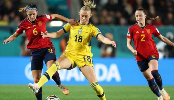 Spanyol Negara Ke-2 yang Sabet Trofi Piala Dunia Sepak Bola Pria-Wanita