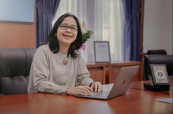 Profil 4 Rektor Universitas Terbaik di Indonesia, Nomor 2 Lulusan S3 UNSW, Australia!