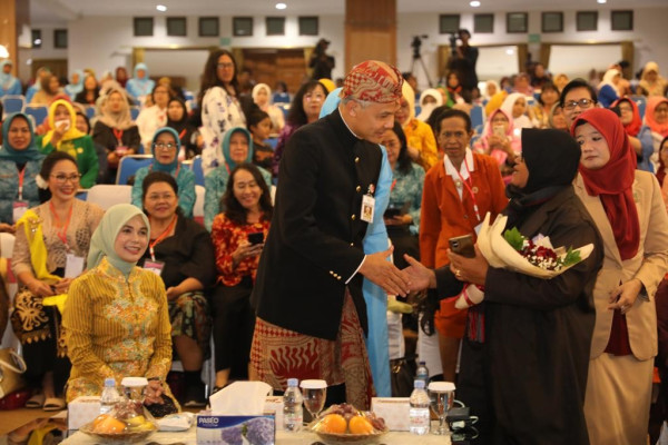 Ganjar Bicara Peran Politik Perempuan pada Kongres Perempuan Nasional