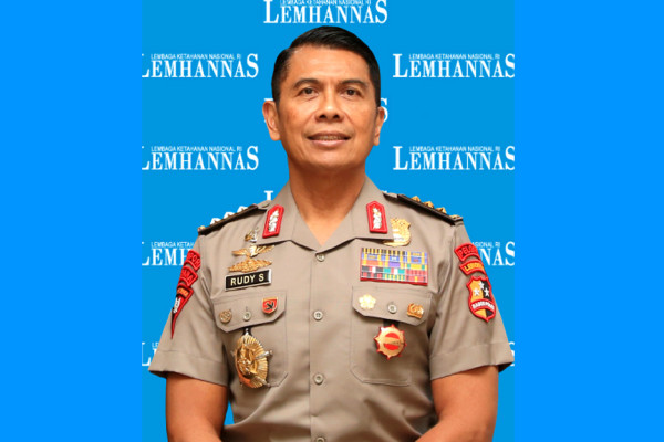 Jenderal Polisi Pecah Bintang 3 Belum Genap Setahun, Nomor 2 Peraih Adhi Makayasa Akpol 1991