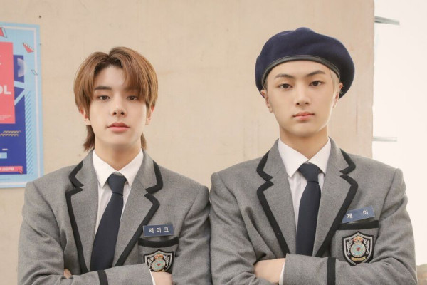 14+ Idol K-Pop Berdarah Korea tapi Jadi Warga Negara Asing