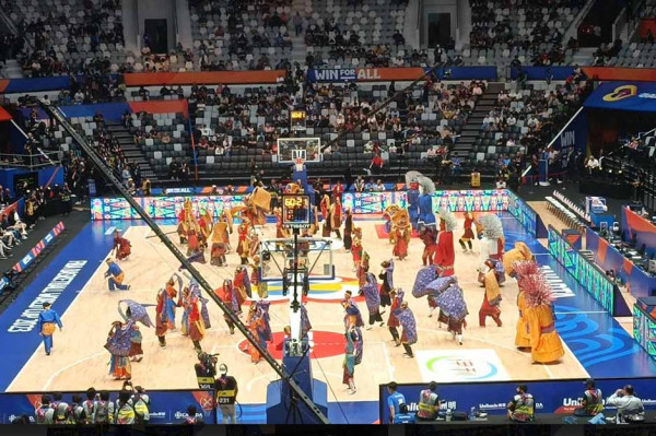 Agnez Mo Guncang Indonesia Arena saat Pembukaan FIBA World Cup 2023