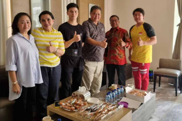 Jenguk Edgar Xavier Marvelo, Ketum PB WI: Pemulihannya Sudah 90 Persen