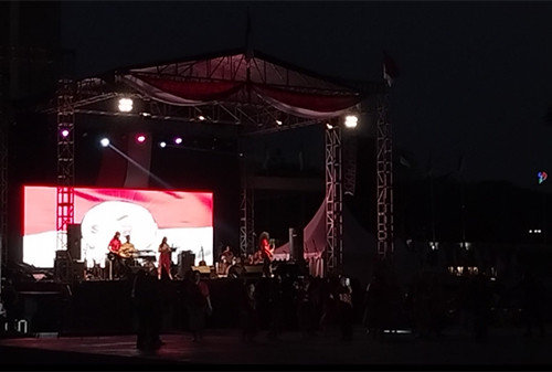 Atiek CB Bawakan Terserah Boy di Parade Budaya, Penonton Larut dalam Nostalgia