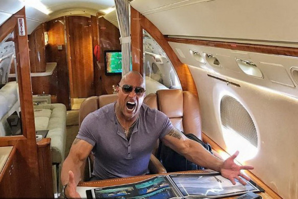 Deretan Jet Mentereng Artis Dunia, Harganya Bikin Geleng-Geleng Kepala