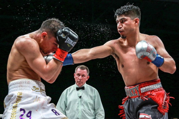Tak Mau Naik Ring Lagi, Mikey Garcia Nikmati Masa Pensiun Bersama Keluarga