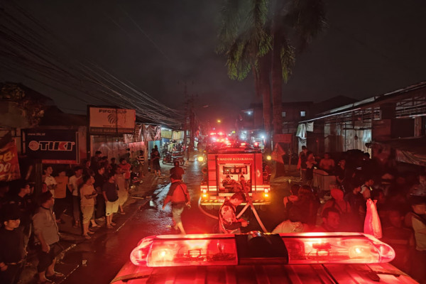 Ruko di Rangkapan Jaya Depok Terbakar Diduga Akibat Korsleting Listrik