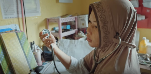 CERMIN: Bagi Rabiah dan Mimi, Hidup adalah Pengabdian