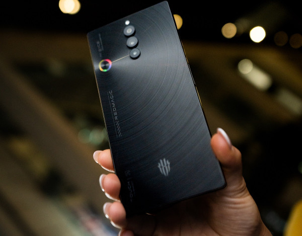 ZTE Kenalkan 2 HP Gaming Redmagic 8S Pro dan nubia Neo 5G, Apa Perbedaannya?