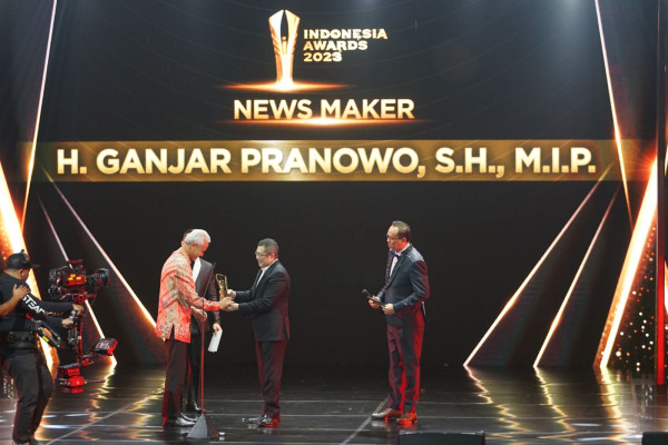 Dapat Penghargaan News Maker Indonesia Awards 2023, Ganjar: Enggak Menduga, Terima Kasih!