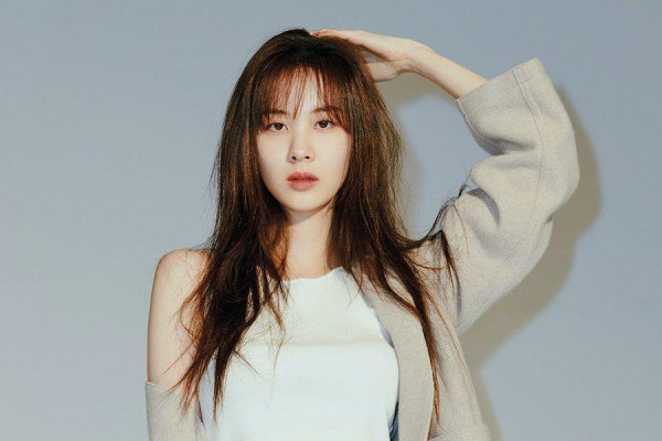 8 Artis Korea yang Kutu Buku, RM BTS hingga IU Hobi Baca