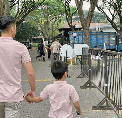 Giliran Ikram Rosadi Pamer Foto Kebersamaan dengan Anak Larissa Chou