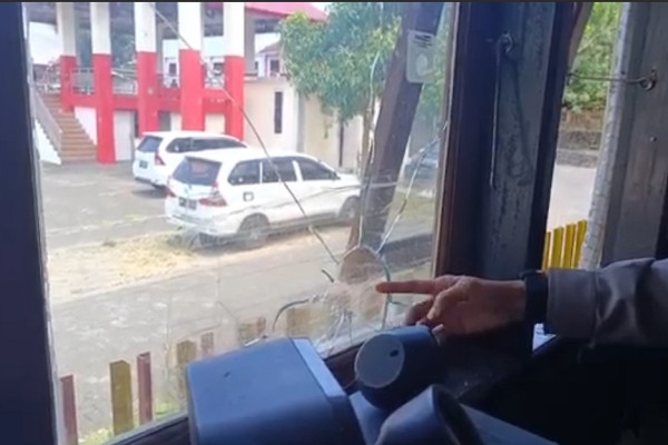Viral ODGJ Ngamuk di Jalanan Manado, 1 Polisi Terluka Kena Sabetan Parang