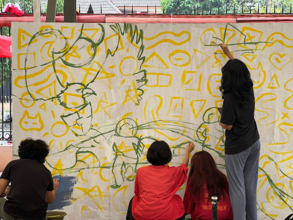 Wadah Kreativitas, Puluhan Remaja Ramaikan Lomba Mural di Rumah Aspirasi Relawan Ganjar Pranowo