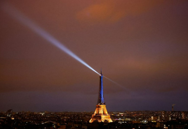 10 Fakta Unik dan Menarik Menara Eiffel, Nomor 6 Dicat Ulang Setiap 7 Tahun