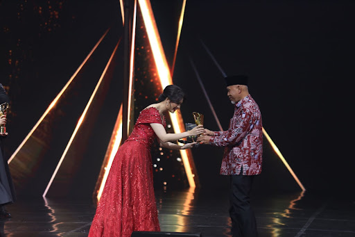 Gaungkan Pembangunan Nagari Tertinggal, Pemprov Sumbar Sabet Penghargaan Indonesia Awards 2023