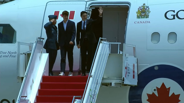 Gaya Santai Putra PM Kanada Justin Trudeau yang Ikut Hadiri KTT ke-43 ASEAN