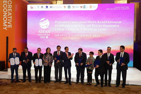 Presiden Joko Widodo Serukan Persatuan ASEAN Menuju Epicentrum of Growth