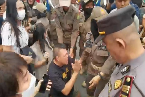 Diprotes Warga, Wali Kota Medan Bobby Nasution Tetap Lanjutkan Proyek Pengendali Banjir