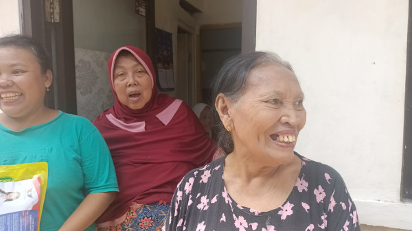 Bacaleg Perindo Blusukan di Pancoran Mas Depok, Warga: Partai Baru Hebat, Semoga Sukses