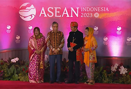 8 Potret Ibu Negara di Gala Dinner KTT ke-43 ASEAN, Cantik-Cantik Pakai Kain Batik
