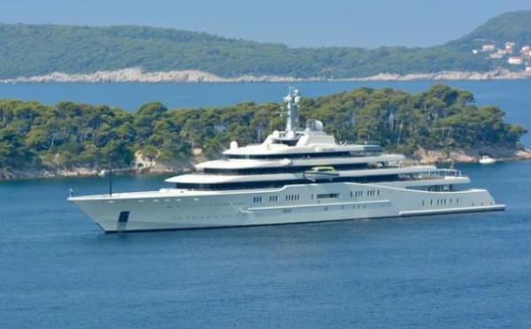 4 Superyacht Termahal di Dunia, Salah Satunya Terbuat dari 100 Ton Emas