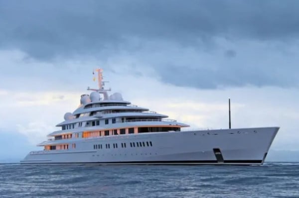 4 Superyacht Termahal di Dunia, Salah Satunya Terbuat dari 100 Ton Emas