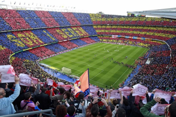Barcelona Jual Rumput Historis Camp Nou Demi Kesehatan Finansial