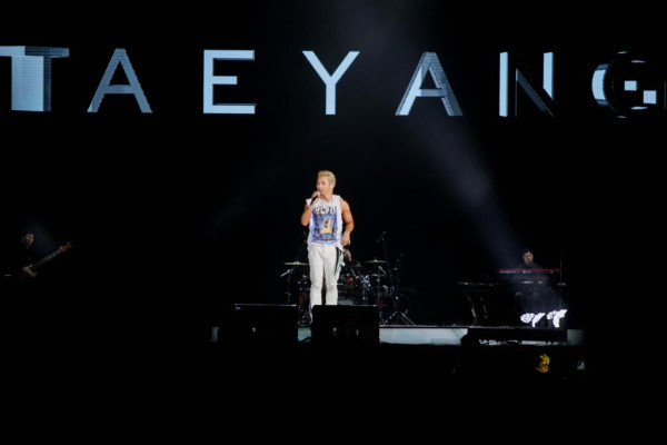 Penampilan Taeyang Bikin Penggemar Tidak Menyesal Datang ke LMAC Music Forall Fest