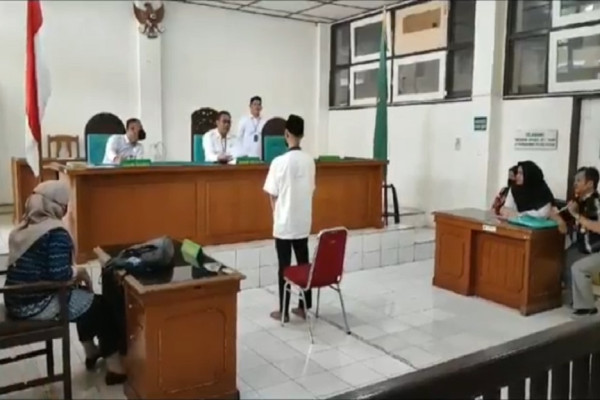 Sidang di PN Palembang Ricuh, Ibu Korban Duel Maut Mengamuk Histeris