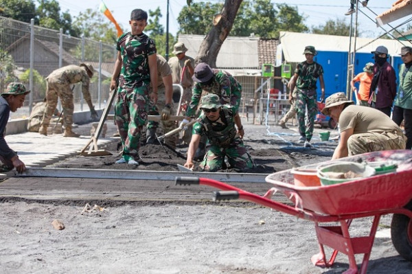 Super Garuda Shield 2023, Tentara Angkatan Darat AS Bersama TNI AD Restorasi Sekolah