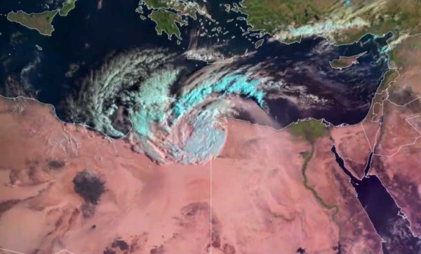 Satelit Rekam Badai Mediterania yang Langka Penyebab Banjir Libya