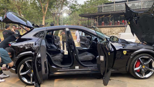Ferrari Purosangue Resmi Mengaspal di Indonesia, Harga Masih Rahasia