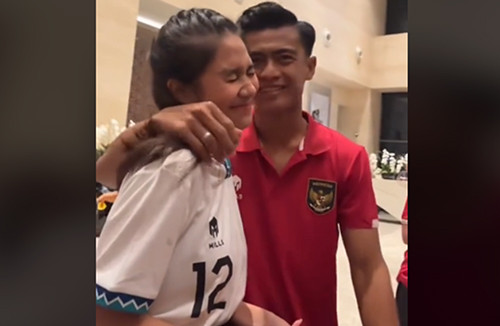 Pamer Kemesraan usai Laga Timnas U-23, Azizah Salsha dan Pratama Arhan Sukses Bikin Baper Netizen