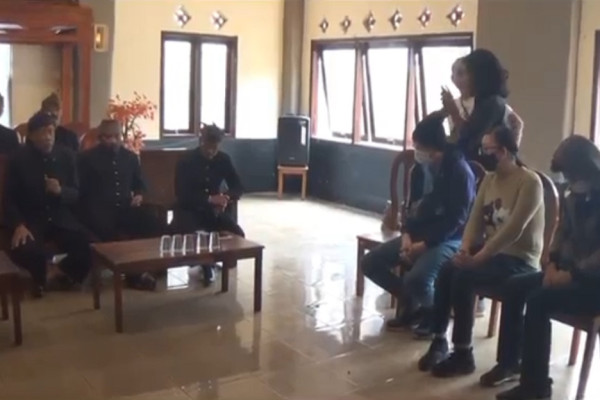 Pasangan Calon Pengantin yang Picu Kebakaran Bukit Teletubbies Bromo Minta Maaf