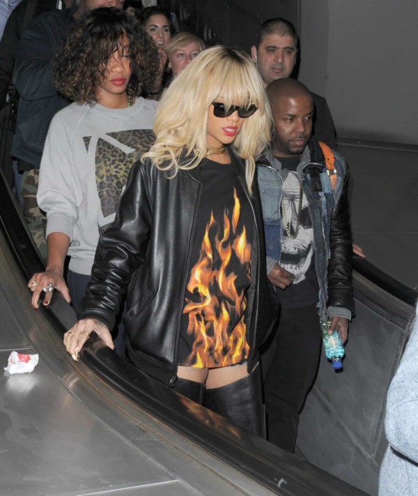 7 Artis Hollywood Ini Sering Naik Transportasi Umum, Rihanna Tak Gengsi Gunakan Kereta Bawah Tanah