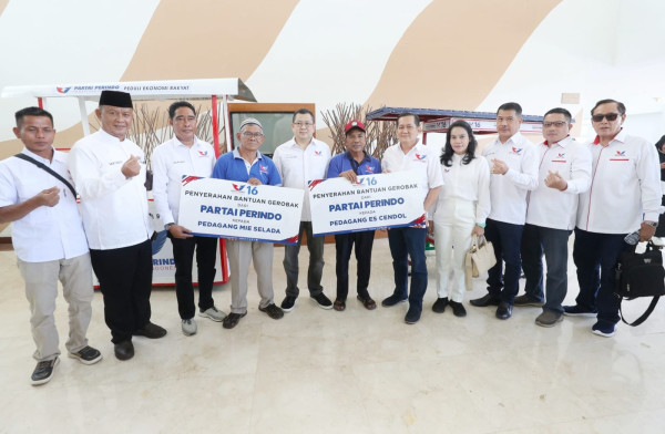 HT Sebut Gerobak Simbolisasi Perjuangan Partai Perindo