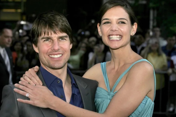 7 Artis Hollywood yang Menikah dengan Penggemar, Salah Satunya Tom Cruise
