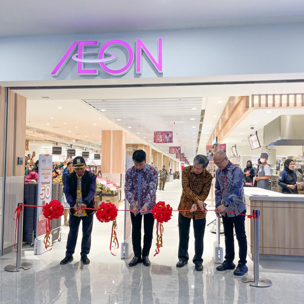 Gerai Pertama Terpisah, AEON Store Alam Sutera Siap Melayani Pelanggan