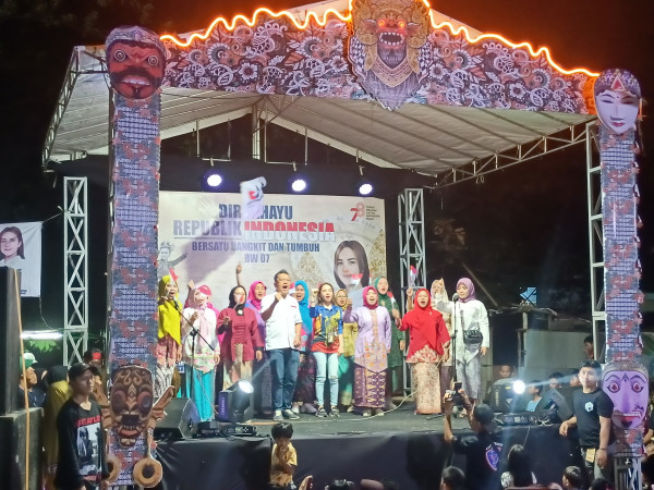 Pesta Rakyat Kebudayaan yang Digelar Bacaleg Perindo di Rangkapan Jaya Depok Berlangsung Meriah