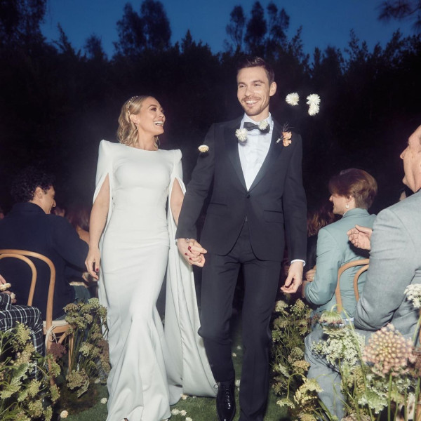 7 Artis Hollywood Pilih Menikah di Rumah, Terbaru Chris Evans dan Alba Baptista