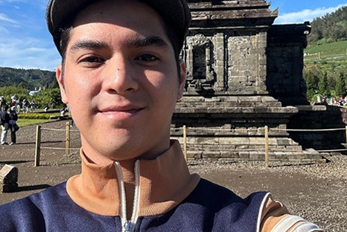 9 Artis Indonesia Kelahiran September, Al Ghazali hingga Iwan Fals