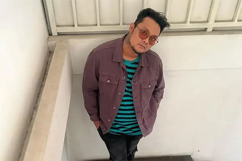 9 Artis Indonesia Kelahiran September, Al Ghazali hingga Iwan Fals