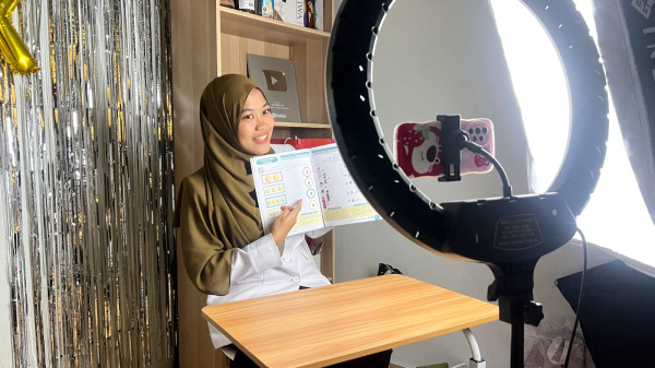 Siti Afizah Faiz, Seorang Guru Honorer yang Berhasil Wujudkan Mimpi Berkat Shopee Affiliate Program