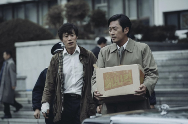 10 Film Korea Bertema Sejarah Tercuan, Lee Joon-Gi Jadi Pelawak Perempuan