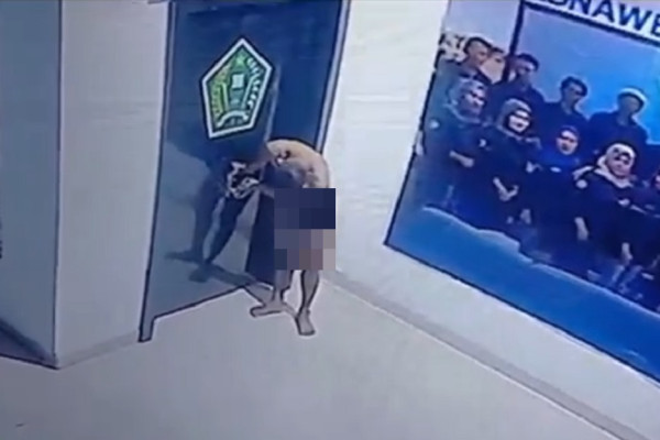 ODGJ Bikin Gempar, Menyusup Masuk Kantor Kominfo Konawe Tanpa Sehelai Baju