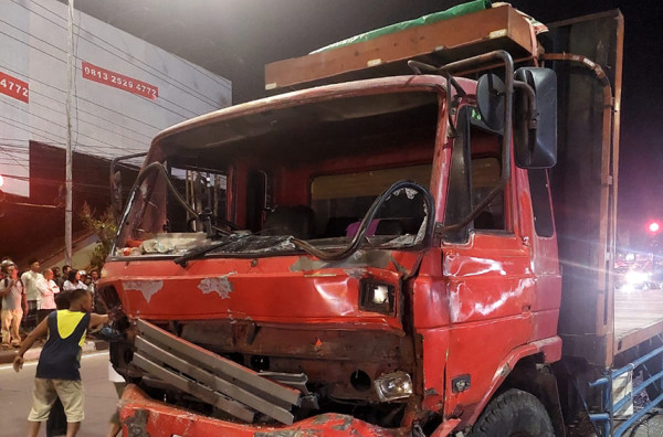 Penampakan Kecelakaan Maut di Exit Tol Bawen Semarang yang Tewaskan 3 Orang